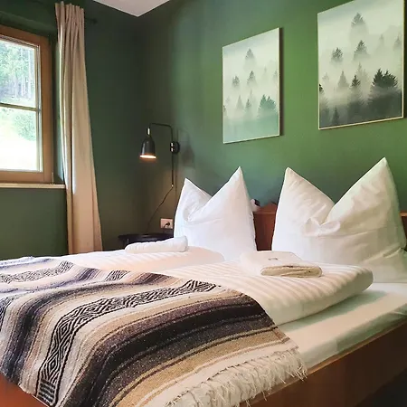 Апартаменти Alpenflair Mit Balkon - Inkl Parkplatz #2 *
